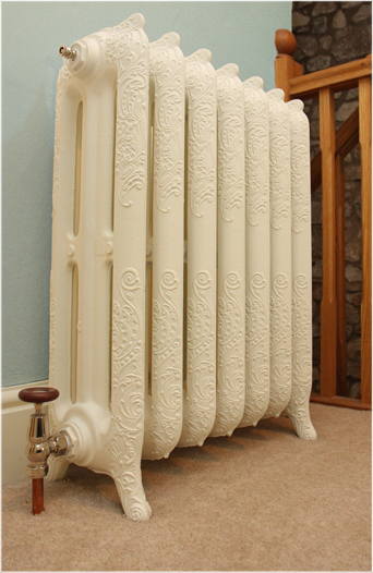 Aestus Versailles radiator, another view